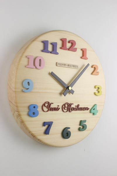 卒園記念品：園名ロゴをそのままお入れした円形掛け時計
