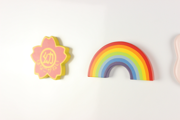 �ԏ�����c�t���l�̑����L�O�̃z���C�g�{�[�h