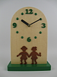 園章を使った「卒園記念品」の置き時計