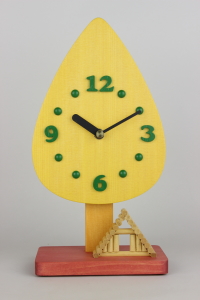 卒園記念品：「お茶の水女子大学附属幼稚園」様の「イチョウと丸太小屋」の置き時計